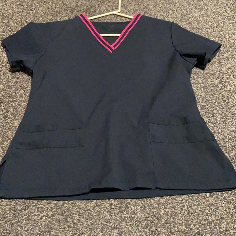 Scrub top